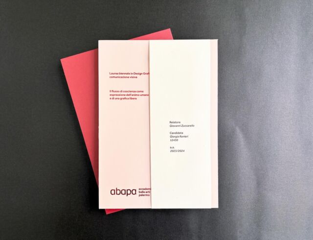 Due volumi rilegati compongono il progetto di @giorgia_ranieri ,
- 120gr usomano per gli interni
- cuciti con dorso nudo e copertine rigide
- Copertina rosa con foil rosso lucido
- Copertina rosso con foil bianco opaco

Grazie mille @giorgia_ranieri per questo bellissimo lavoro!✨🖤

🔥Print is Not Dead

#blockdesign #blockdesignlab #palermostampa #graphicdesign #hotfoil #foil #dorsoavista